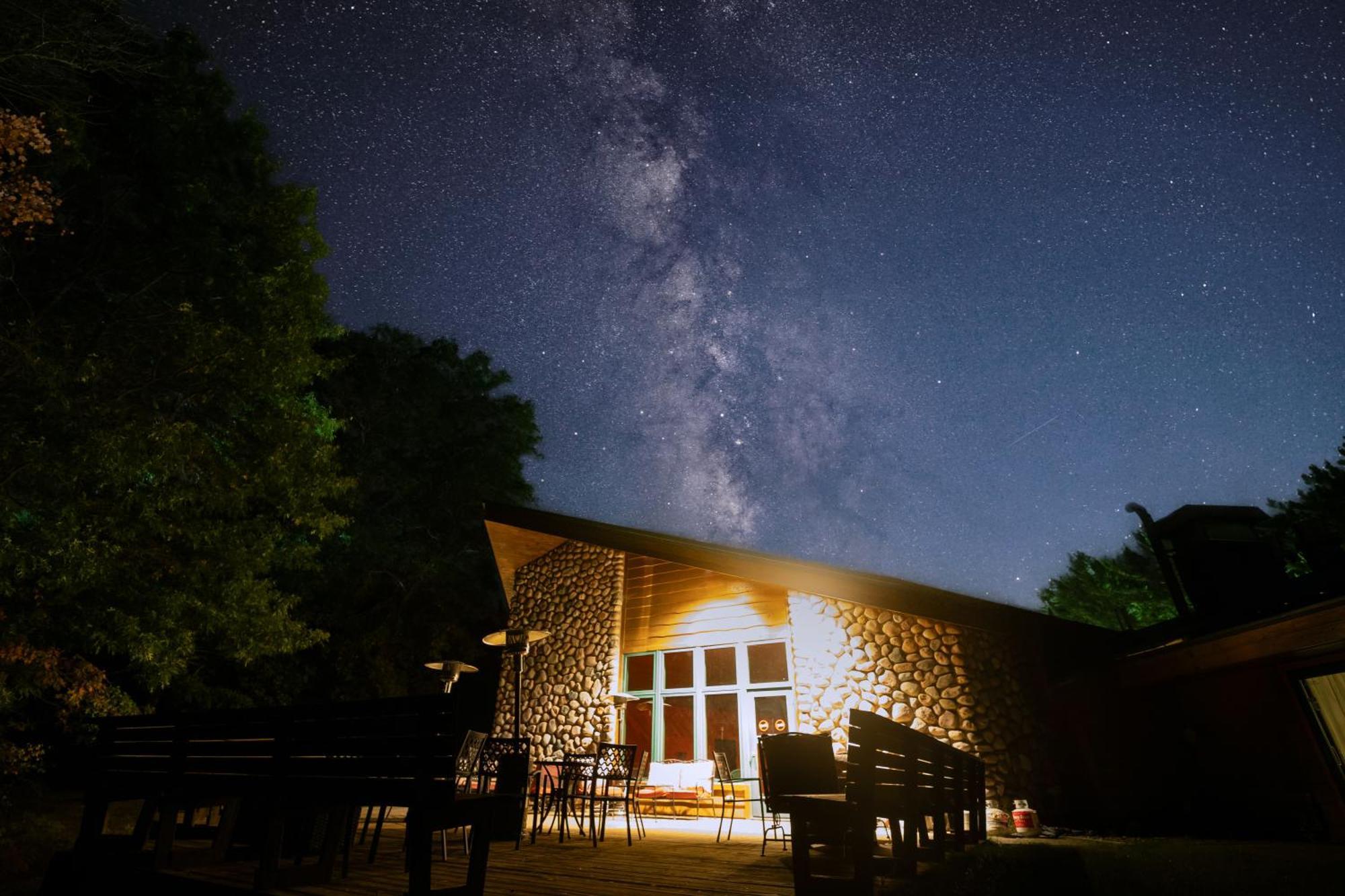 Whitetail Lodge Saint Germain Luaran gambar